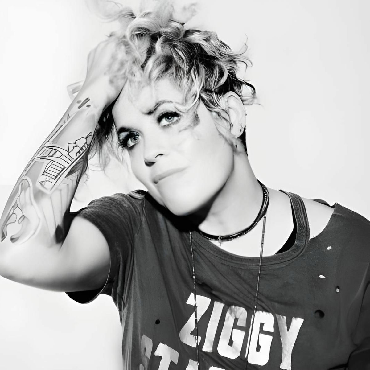 Artist picture of Amy Wadge