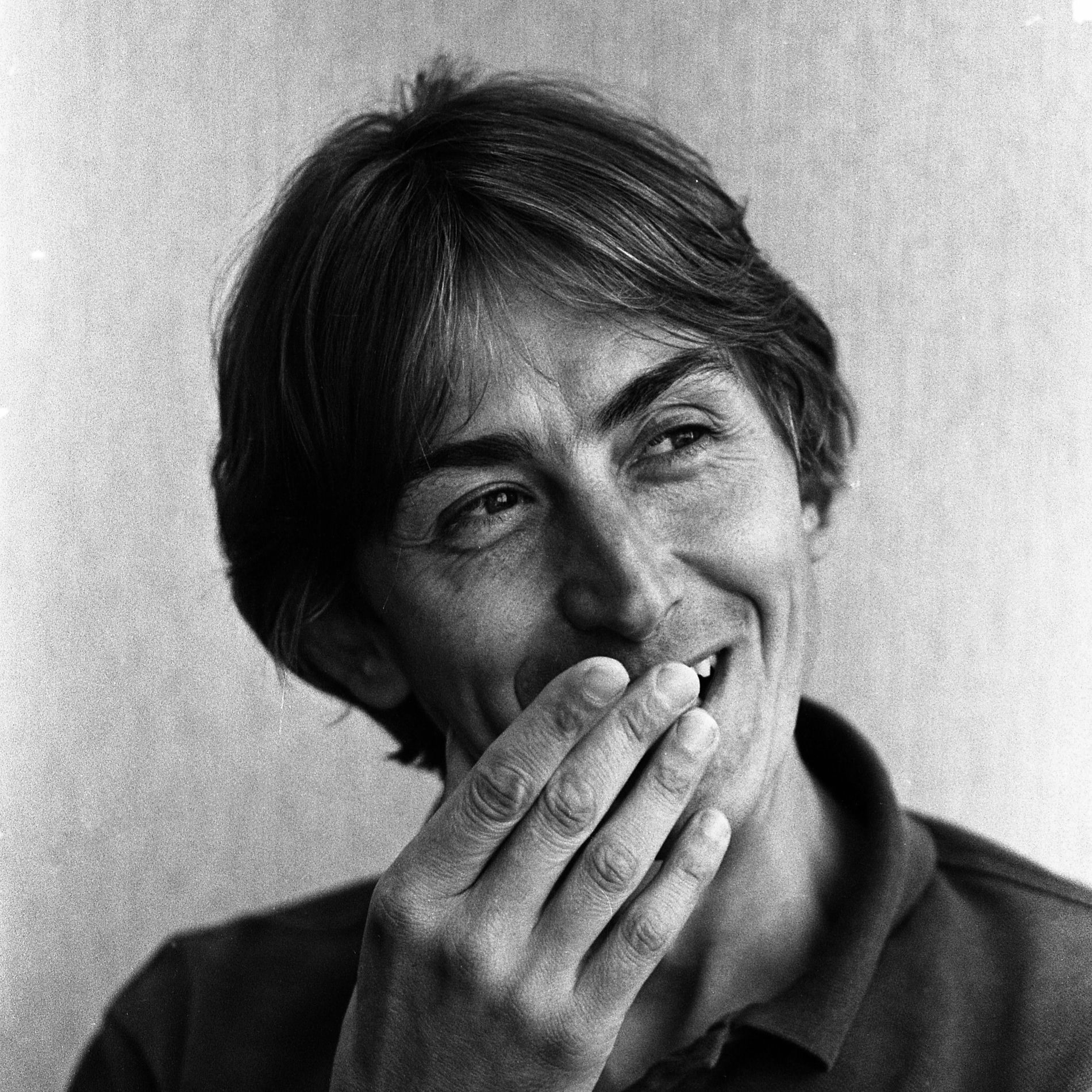 Artist picture of Mark Hollis
