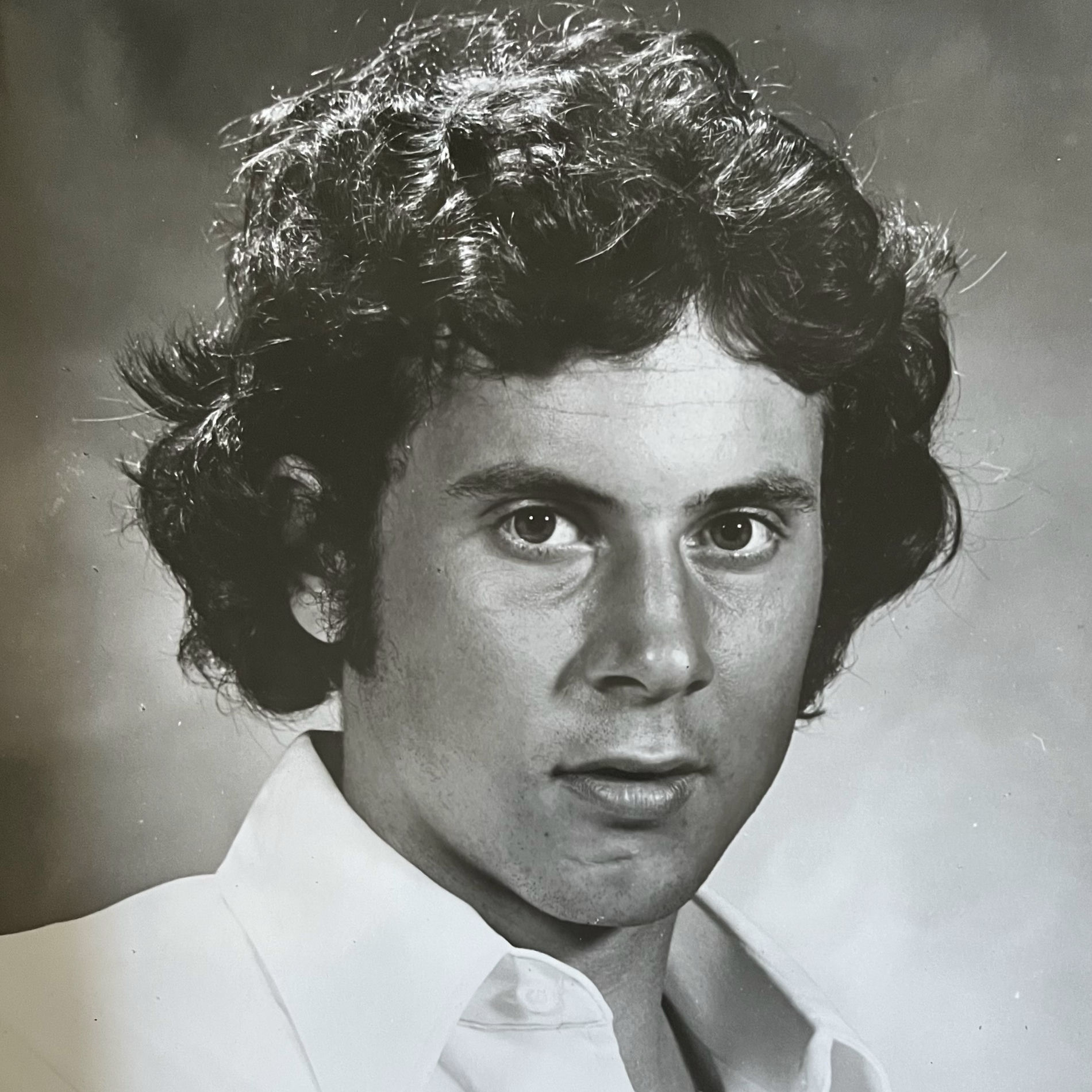 Artist picture of Vini Contreas