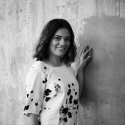 Emelie Hollow