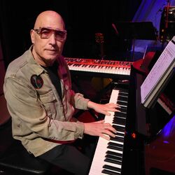 Picture of Mike Garson