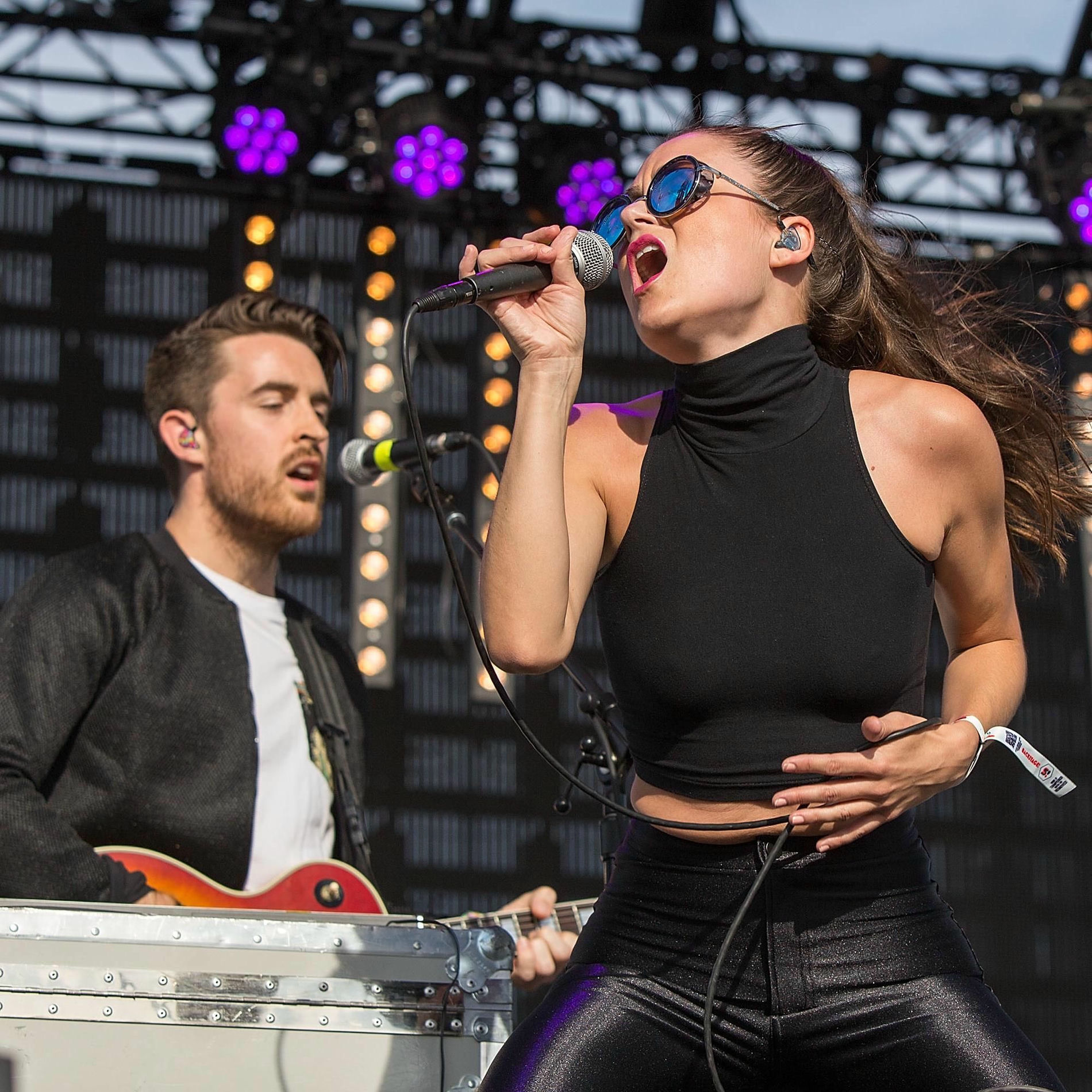 Artist picture of Cardiknox