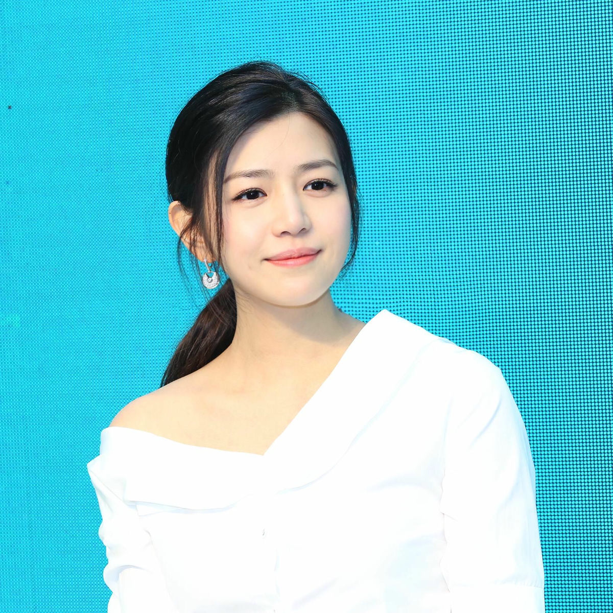 陳妍希: albums, songs, concerts | Deezer