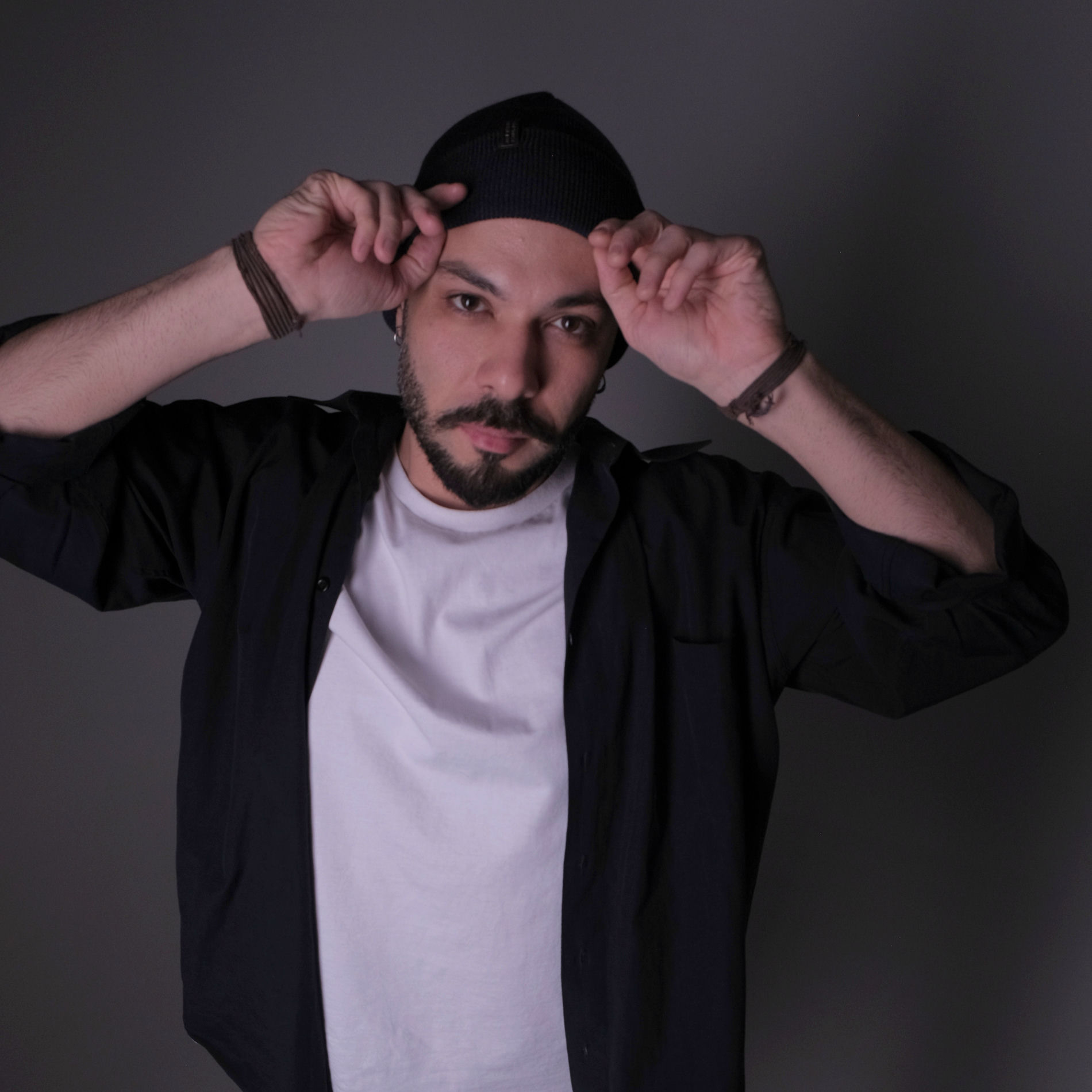 Artist picture of Emre Azaklar