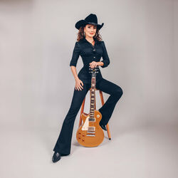 Picture of Paula Fernandes