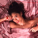 Lucy Alves