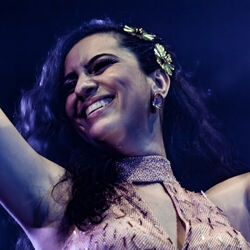 Picture of Aline Calixto
