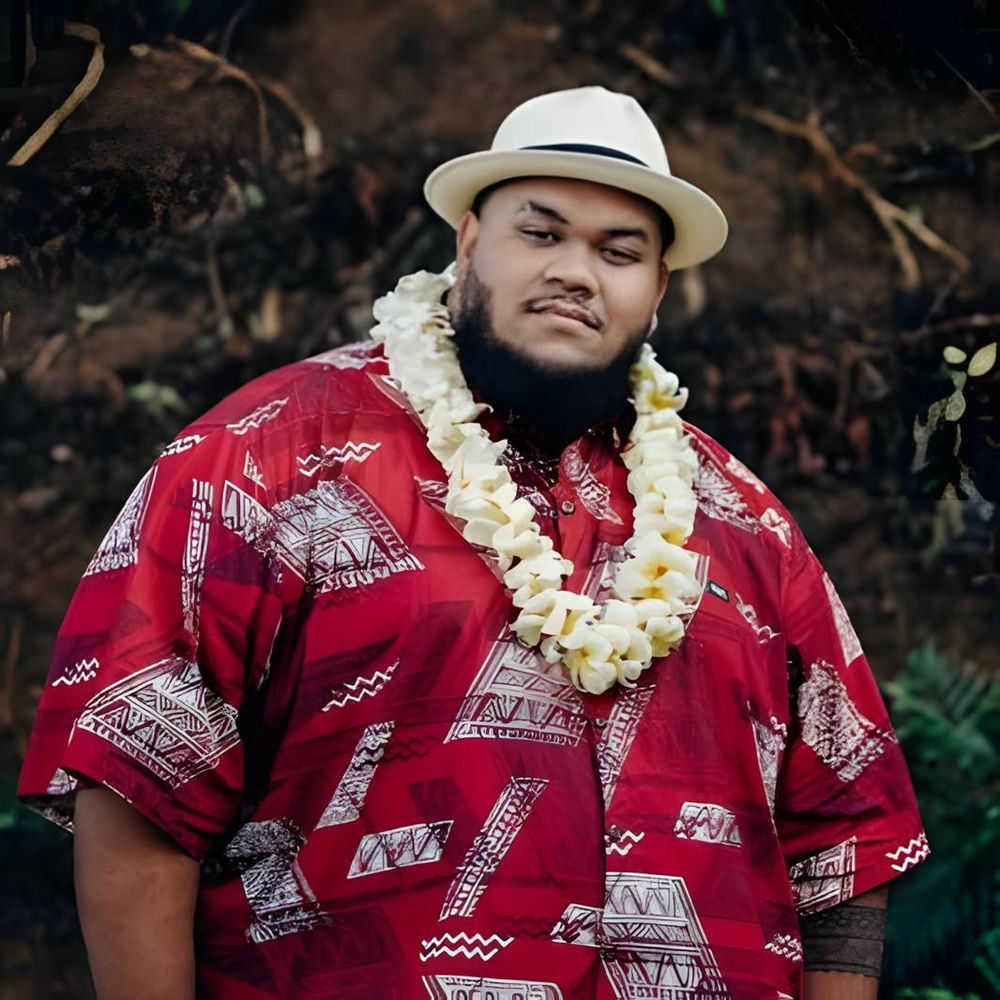 Photo de l'artiste Josh Tatofi