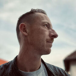 Picture of Ryan Shade