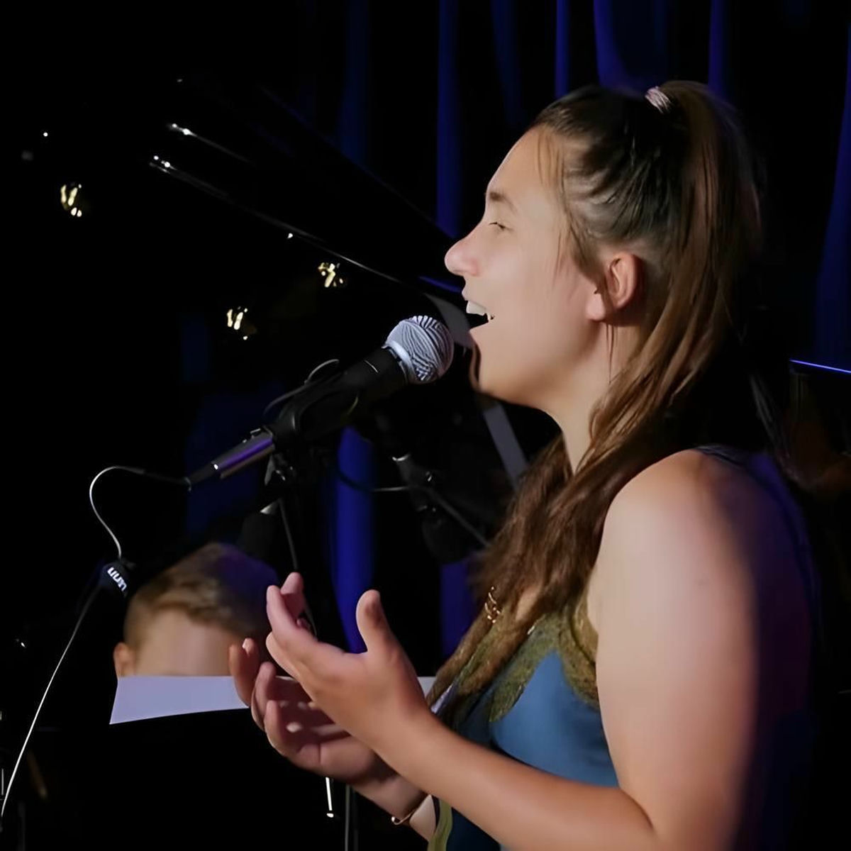 Artist picture of Lilian