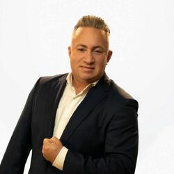 Picture of Samuel Hernandez