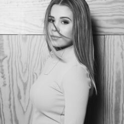 Picture of Lisa Ajax