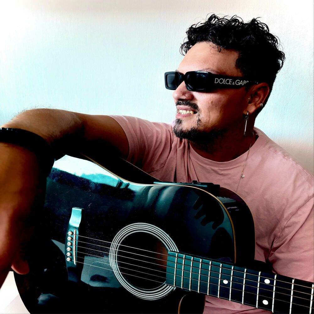 Picture of Israel Amador
