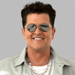 Picture of Carlos Vives