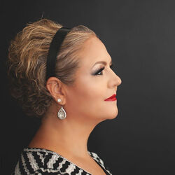 Picture of Michele McLaughlin