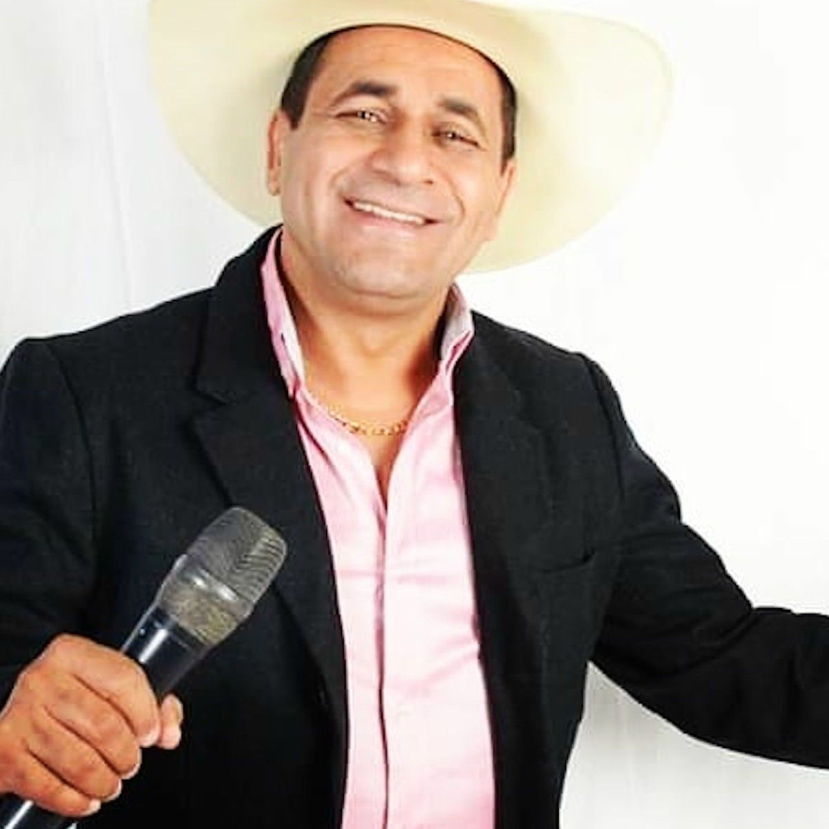 Robério e Seus Teclados