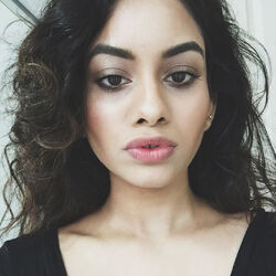 Picture of Dhee