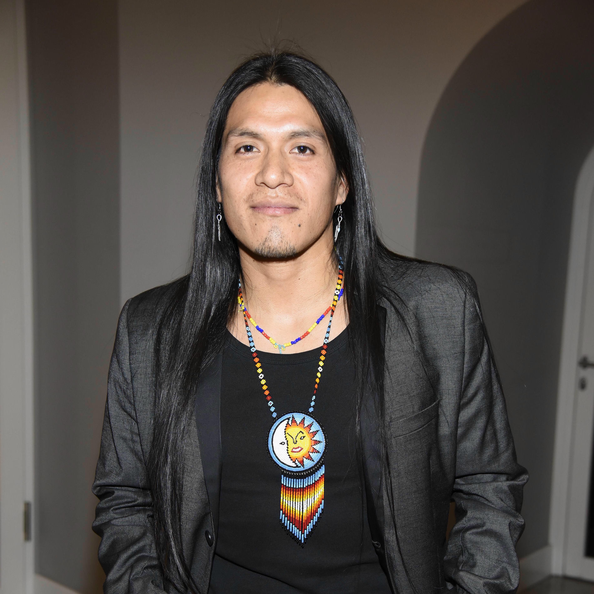 Artist picture of Leo Rojas