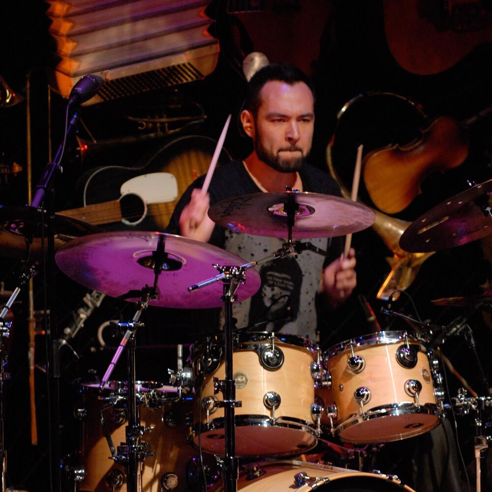 Picture of Tomas Fujiwara