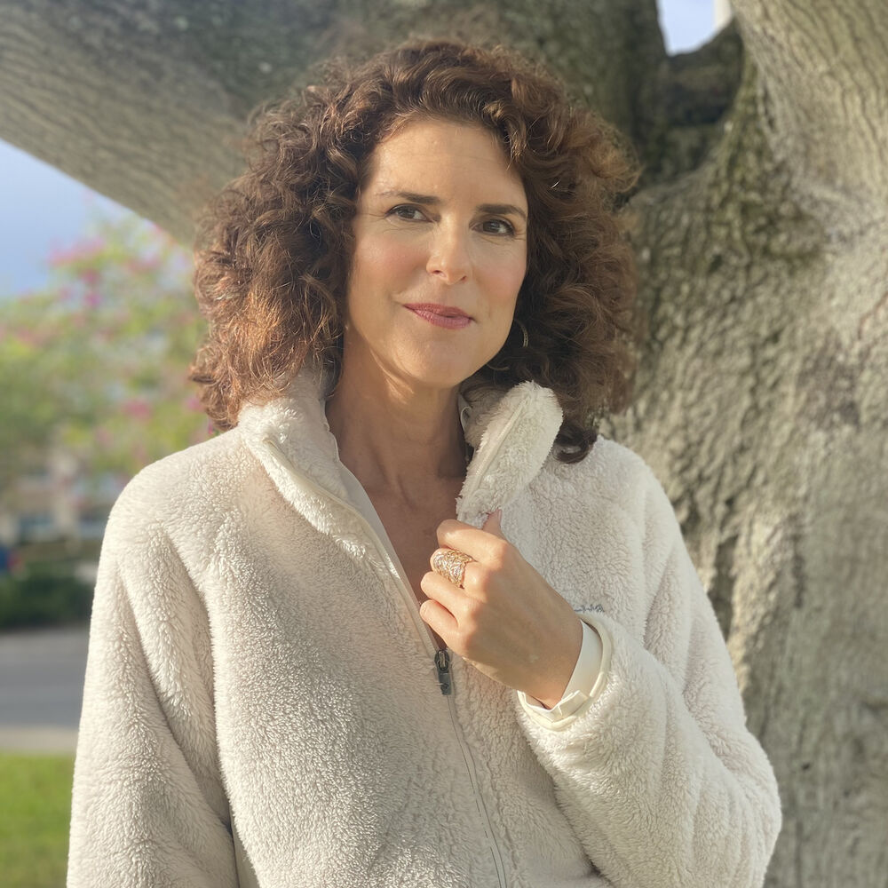 Picture of Beth Hirsch