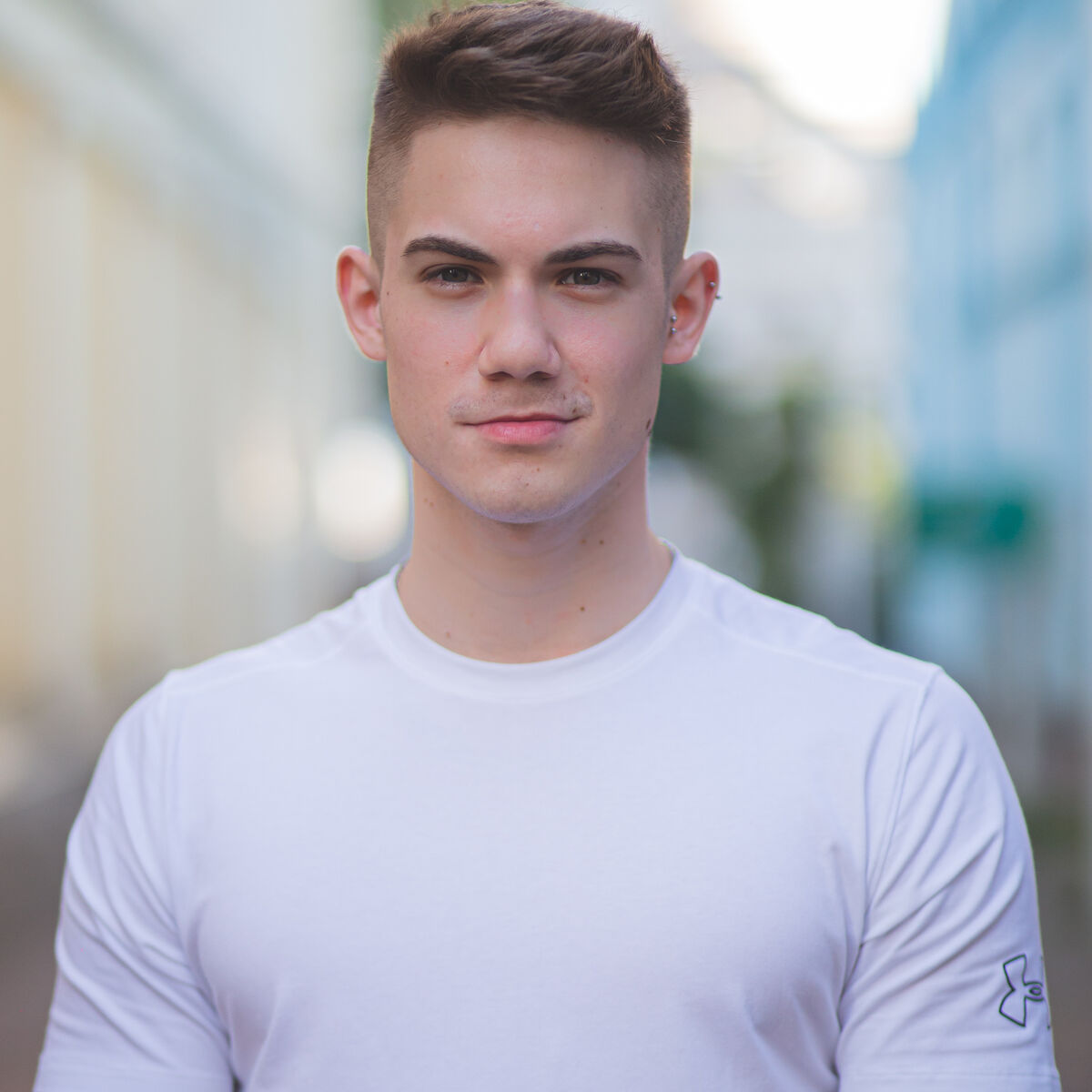 Artist picture of Gusty