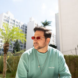 Picture of DEE:VISION