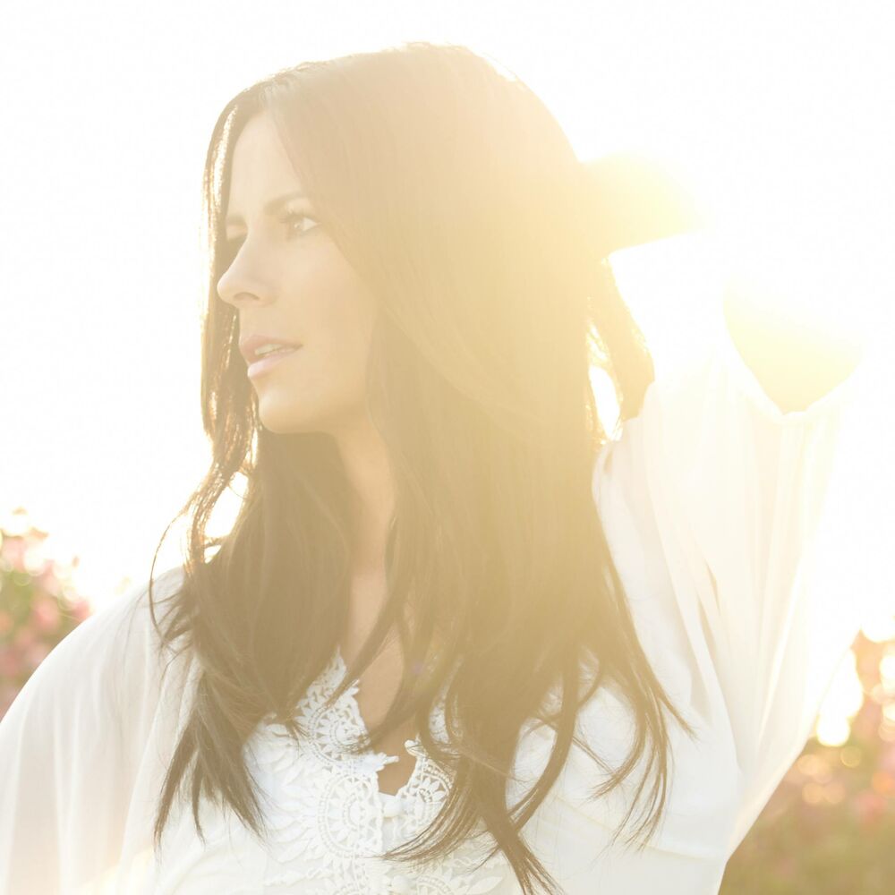 Picture of Sara Evans