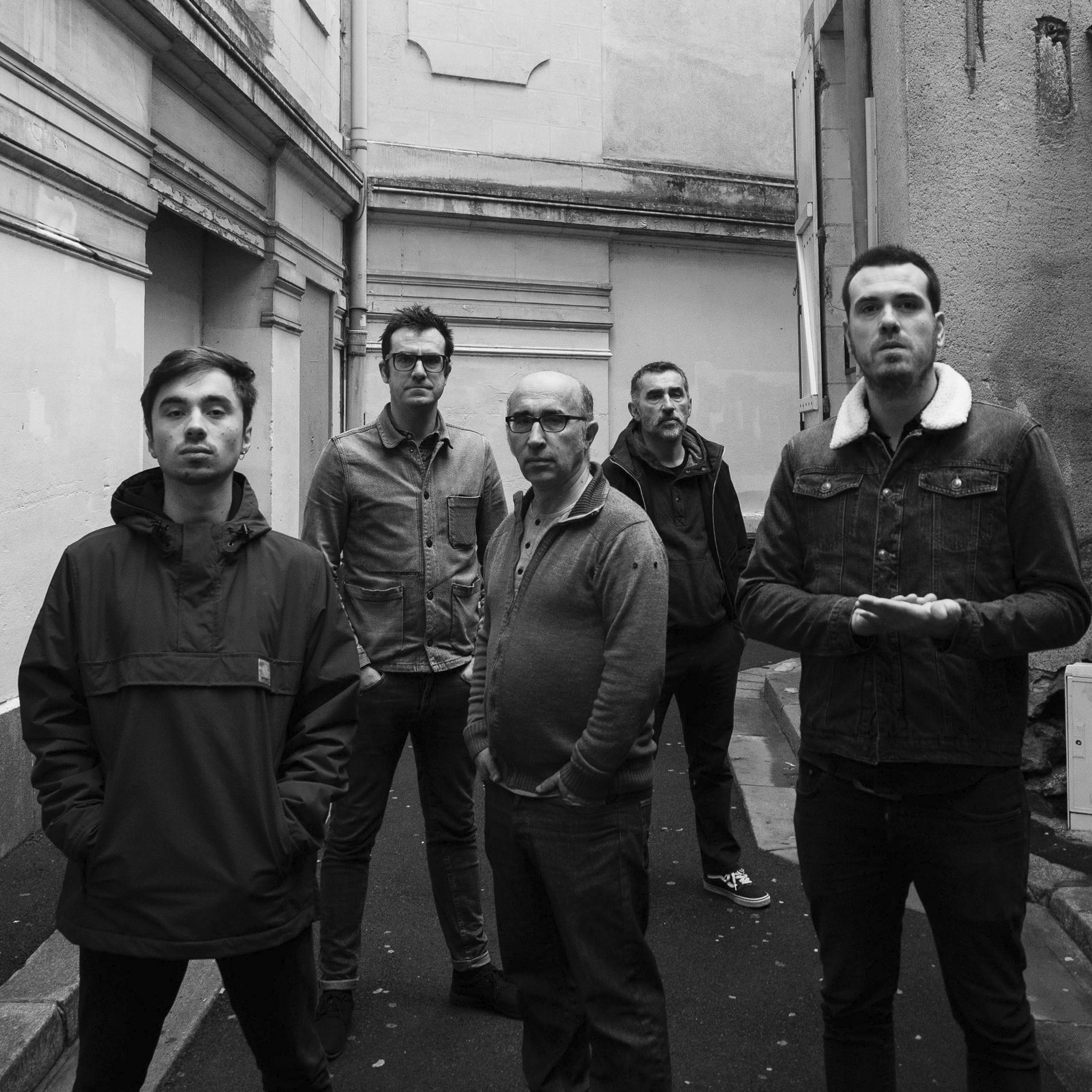 Lane (Love And Noise Experiment)
