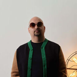 Picture of Ethan Iverson