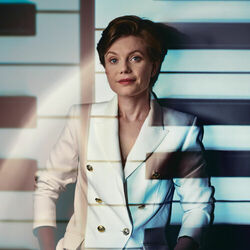 Picture of Clare Hammond