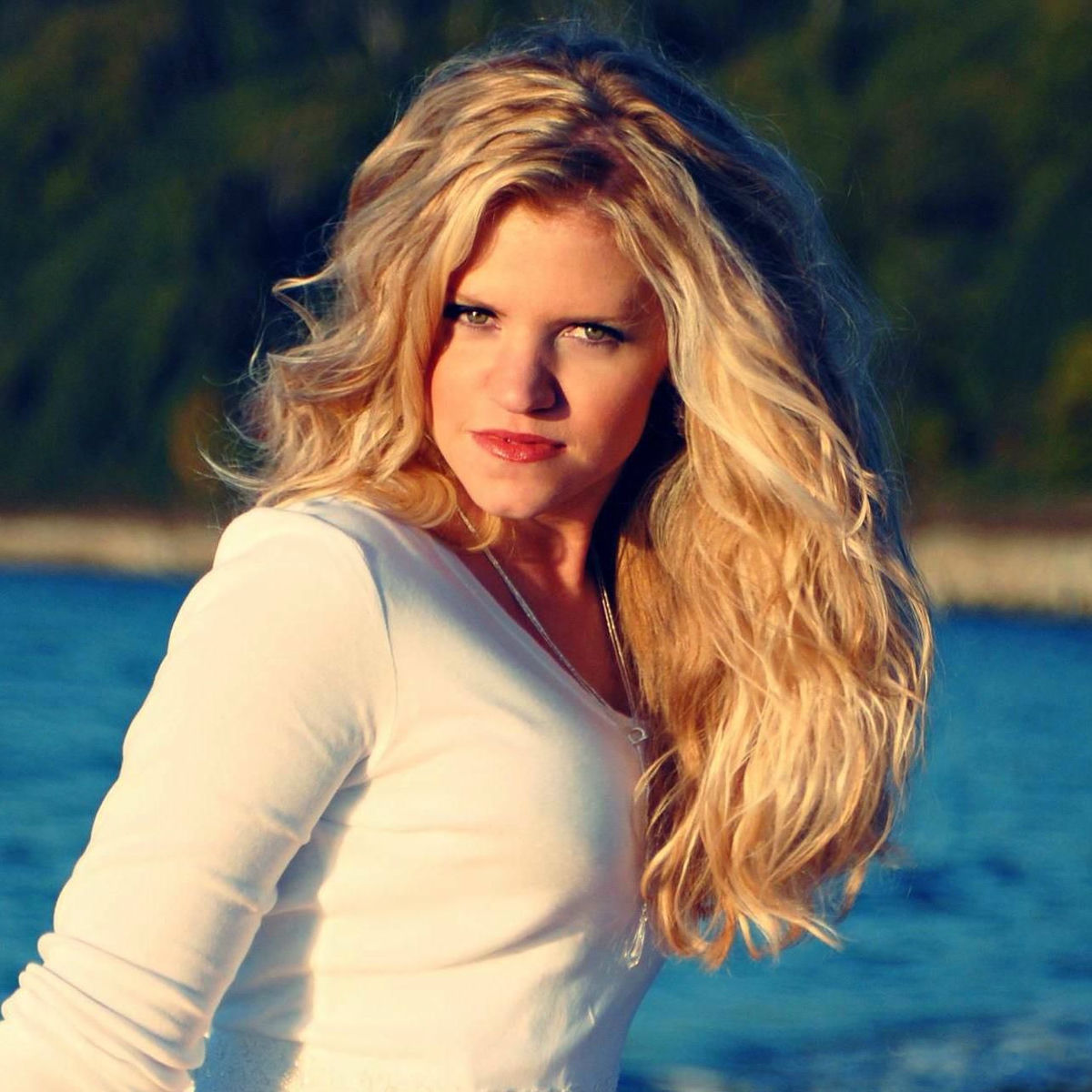 Jennifer Thomas