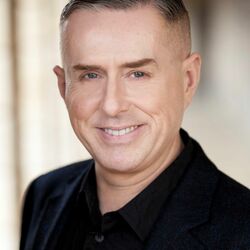 Picture of Holly Johnson
