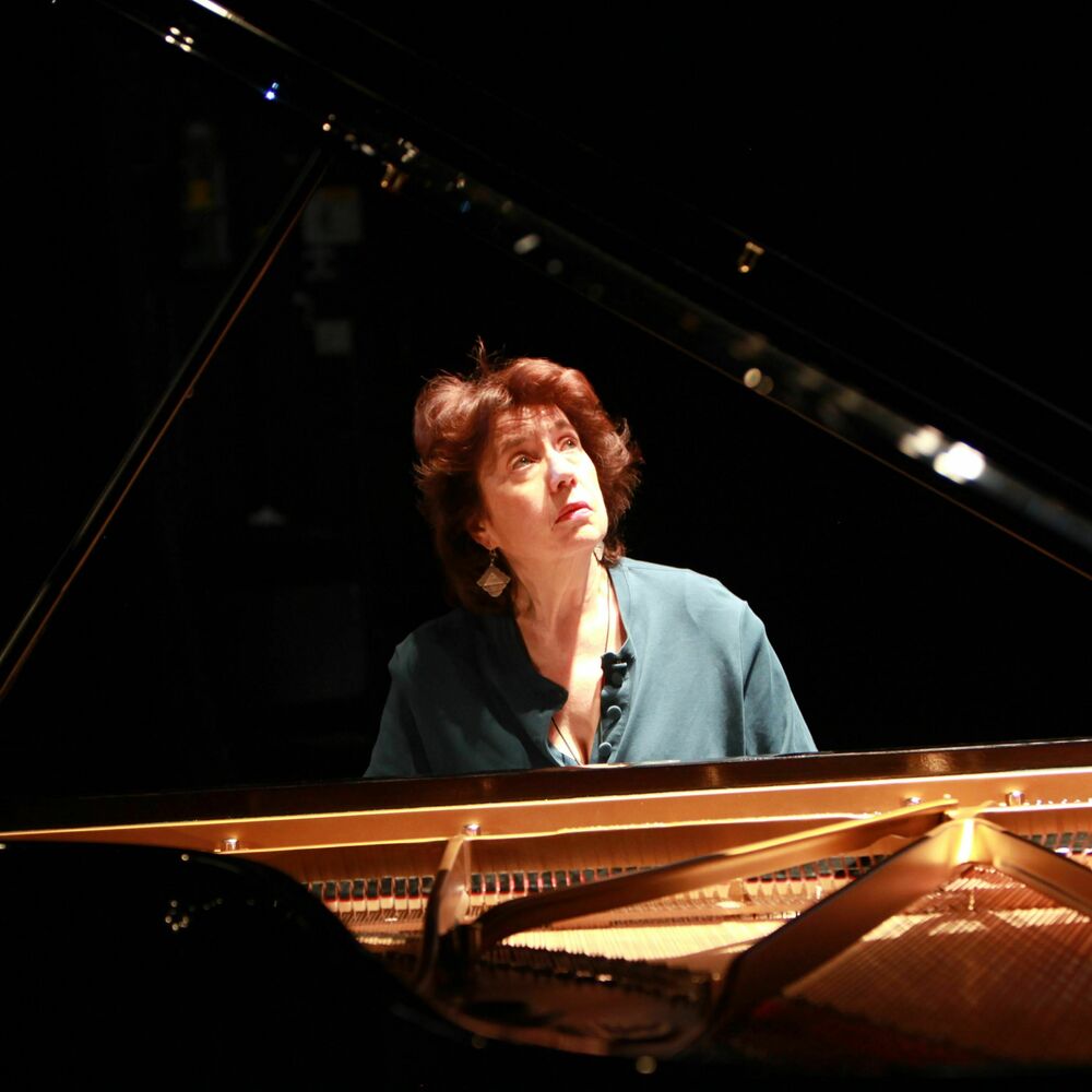 Picture of Imogen Cooper