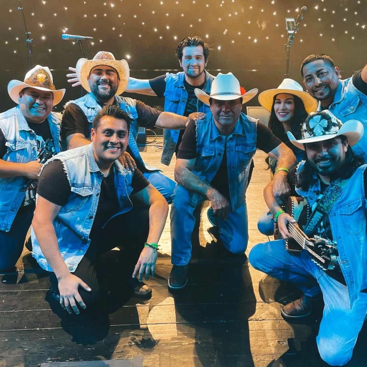 Artist picture of EZ Band