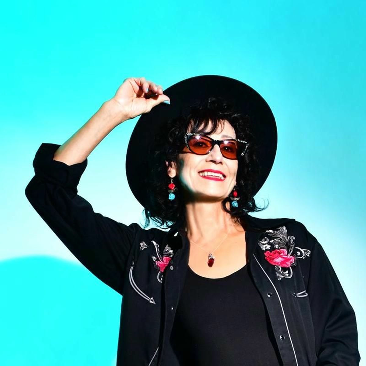 Rosie Flores