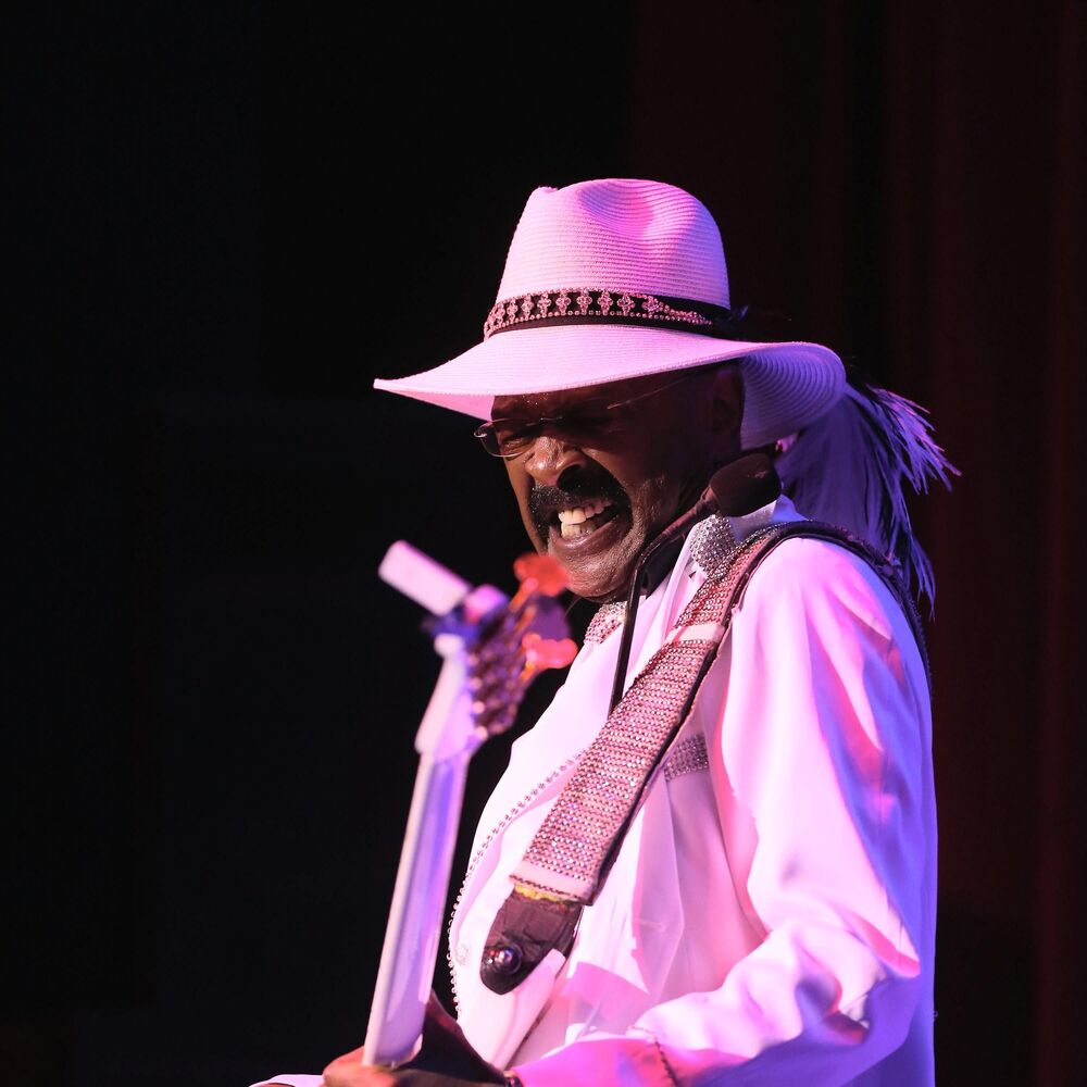 Picture of Larry Graham
