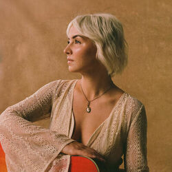 Picture of Maggie Rose