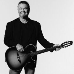 Picture of Edwin McCain