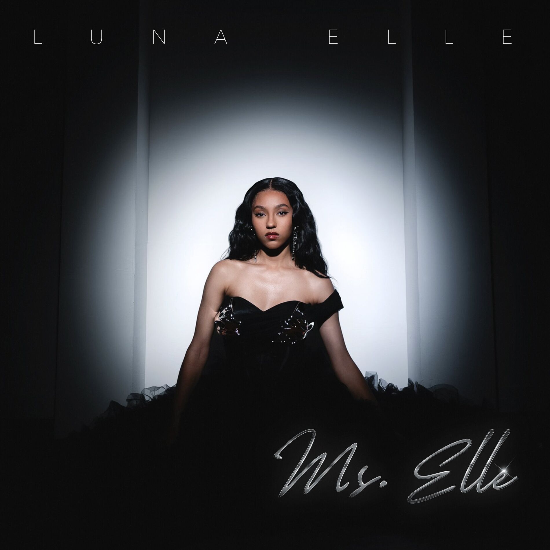 Luna Elle