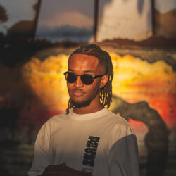 Picture of DJ Sams