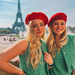 Picture of Mylène & Rosanne