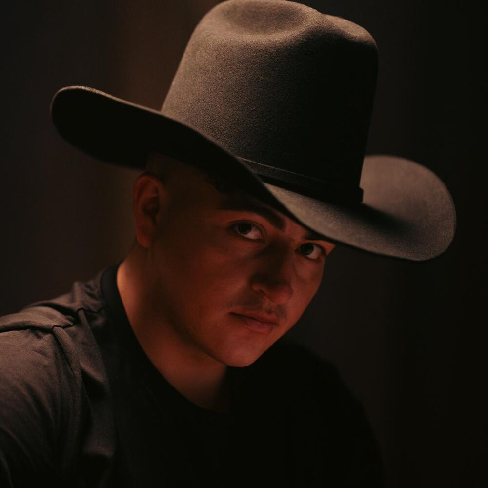 Picture of Moy Bobadilla