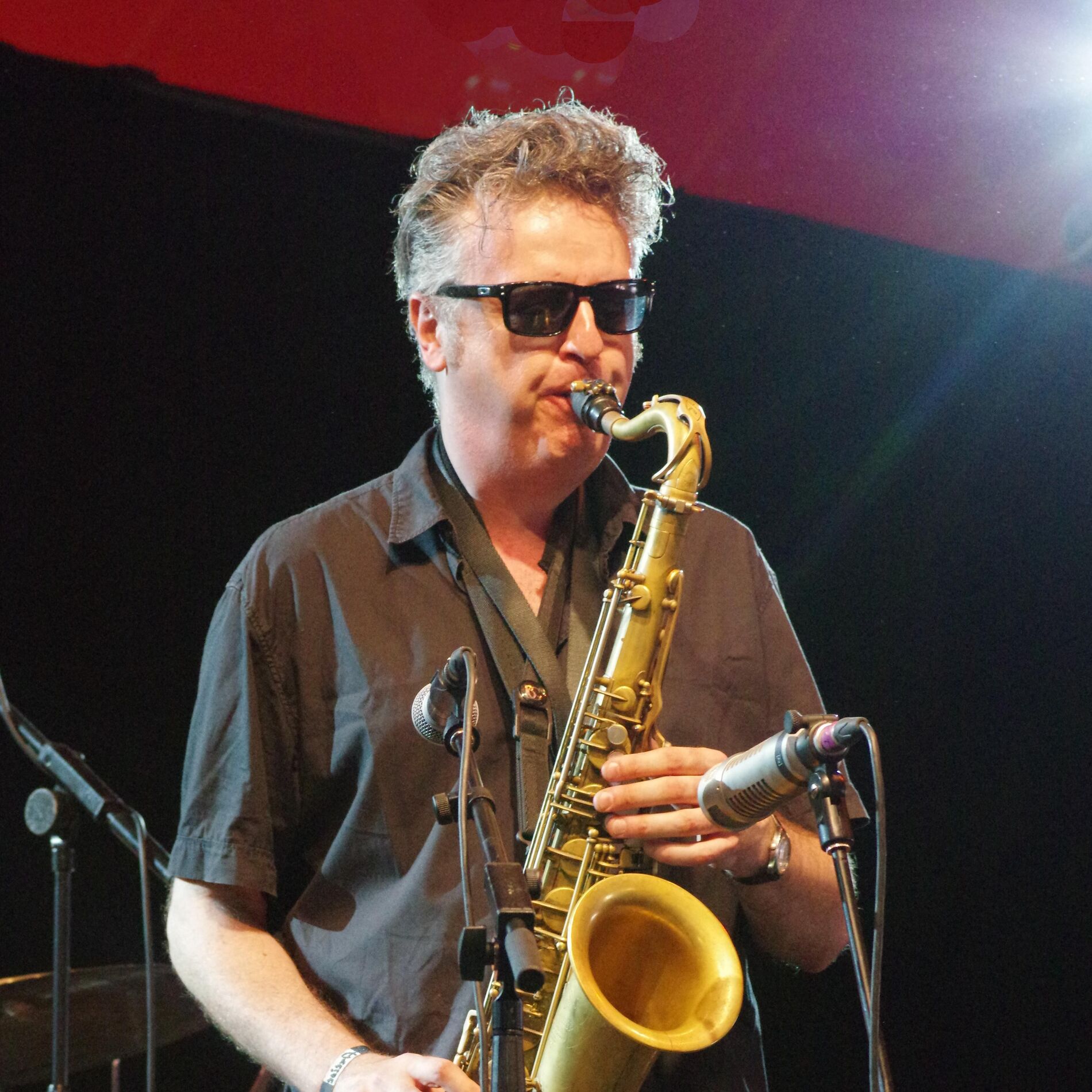 Artist picture of Julian Siegel