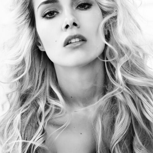 Seksual videolarni onlayn tomosha qiling: Ona va qiz