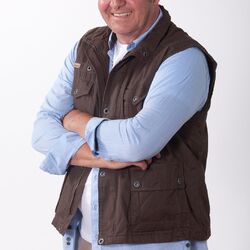 Picture of Leon Schuster