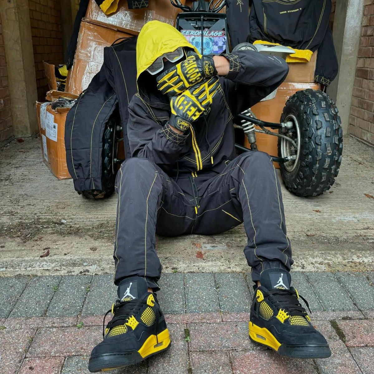 Booter Bee