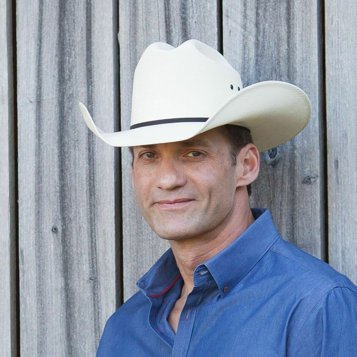 Artist picture of Wade Hayes