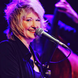 Picture of Dena DeRose