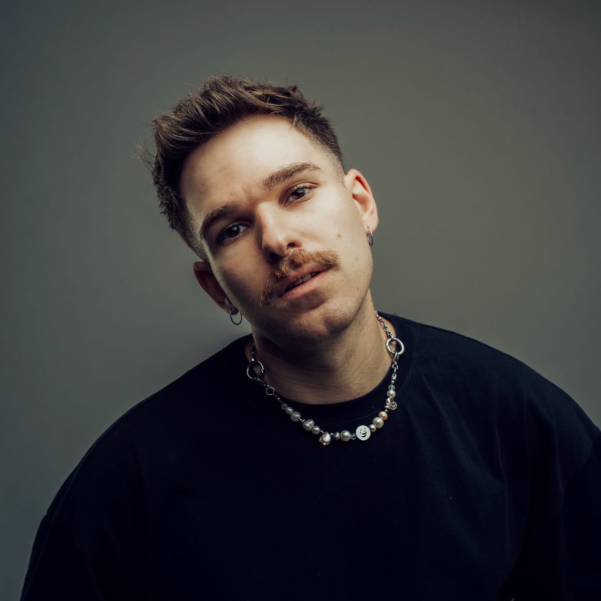 Artist picture of Ely Oaks