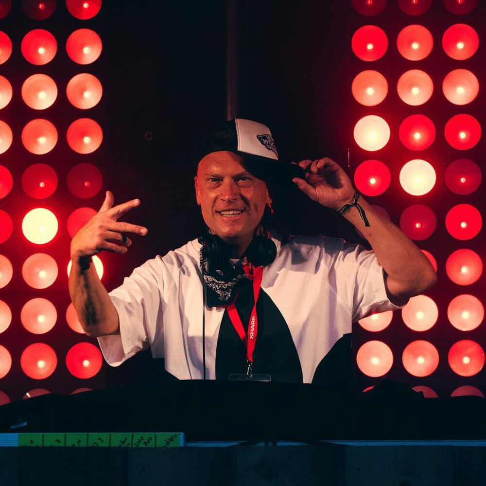 Picture of DJ Hooligan